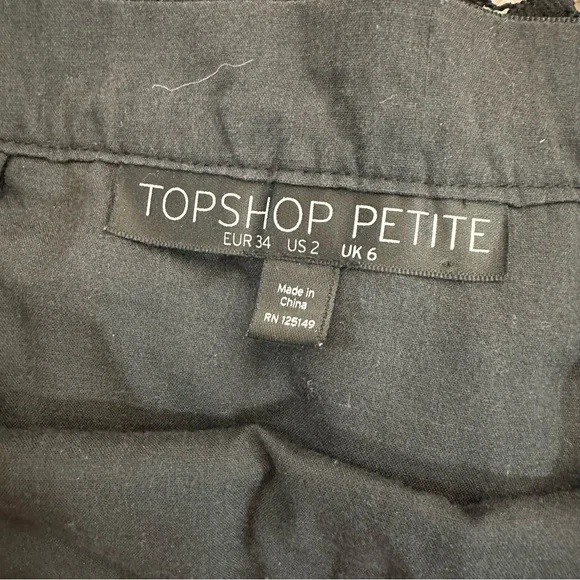 Topshop Petite Black Floral Crochet Lace Mini Skirt - Picture 3 of 7